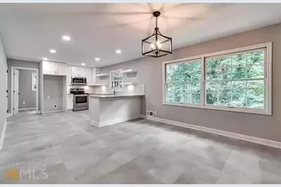 599 Holly Drive, Gainesville, GA 30501 - Photo 8