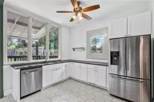 691 Florence Pl NW, Atlanta, GA 30318 - Photo 12