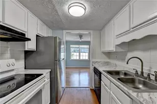 5607 Executive Way, Norcross, GA 30071 - Photo 18