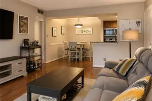 3075 Chastain Park Ct NE, Atlanta, GA 30342 - Photo 6