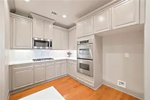 10870 Bossier Dr, Johns Creek, GA 30022 - Photo 18