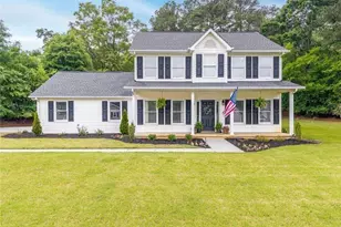 226 Charles Dr NE, Calhoun, GA 30701 - Photo 1