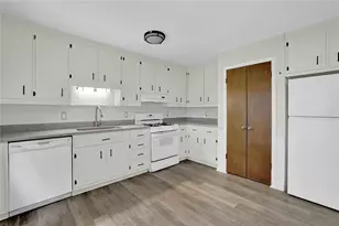 2683 Ashworth Circle SW, Snellville, GA 30078 - Photo 6