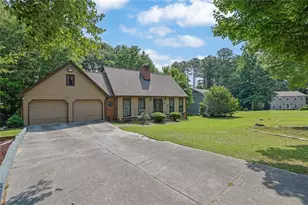 2683 Ashworth Circle SW, Snellville, GA 30078 - Photo 2