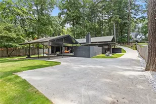 3252 W Roxboro Rd NE, Atlanta, GA 30324 - Photo 56