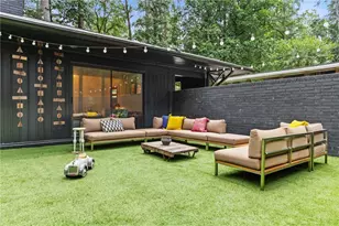 3252 W Roxboro Rd NE, Atlanta, GA 30324 - Photo 10