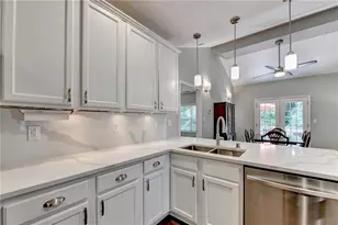 3321 Raes Creek Rd, Marietta, GA 30008 - Photo 18