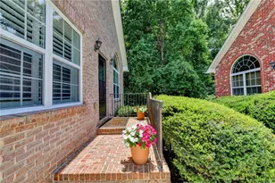 3321 Raes Creek Rd, Marietta, GA 30008 - Photo 2