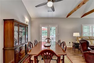 3321 Raes Creek Rd, Marietta, GA 30008 - Photo 10