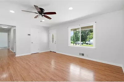 110 Point View Court, Tyrone, GA 30290 - Photo 8