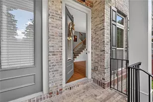 1738 Breyerton Dr NE, Atlanta, GA 30329 - Photo 2