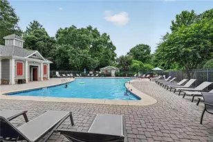 1738 Breyerton Dr NE, Atlanta, GA 30329 - Photo 20
