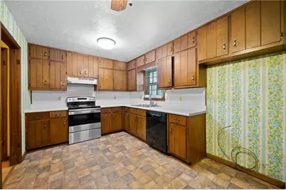 1131 Lafayette Drive SW, Mableton, GA 30126 - Photo 4