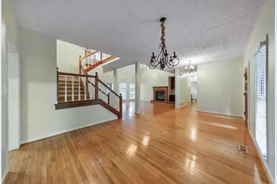 2051 E Piedmont Road, Marietta, GA 30062 - Photo 12