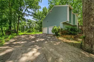 1951 Kinridge Rd, Marietta, GA 30062 - Photo 24