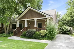 690 Frasier Cir SE, Marietta, GA 30060 - Photo 2