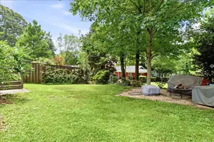 690 Frasier Cir SE, Marietta, GA 30060 - Photo 38