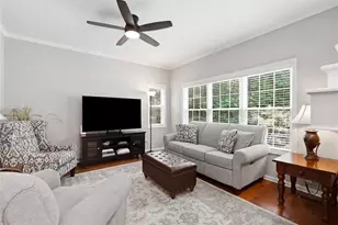 43 Hall Manor, Alpharetta, GA 30022 - Photo 4
