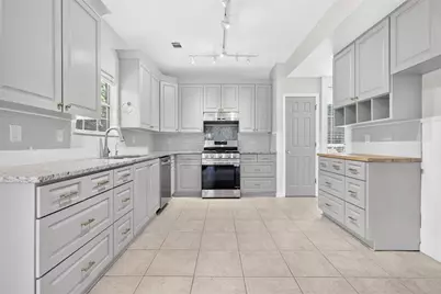 650 Ruxbury Court, Suwanee, GA 30024 - Photo 8
