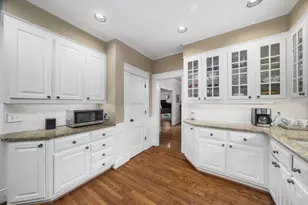 8865 Buckhorn, Sandy Springs, GA 30350 - Photo 16