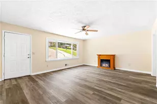 4049 Green Oak Dr, Atlanta, GA 30340 - Photo 4