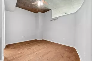 3324 Peachtree Rd NE, Atlanta, GA 30326 - Photo 14
