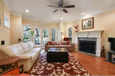 1084 Country Lane NE, Atlanta, GA 30324 - Photo 10