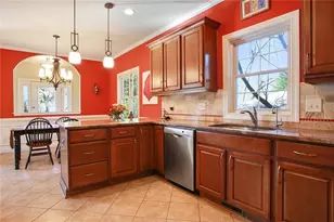 1084 Country Ln NE, Atlanta, GA 30324 - Photo 8