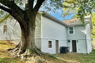 2260 Carver Dr NW, Atlanta, GA 30314 - Photo 12