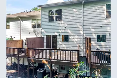 1425 Liberty Parkway NW, Atlanta, GA 30318 - Photo 30