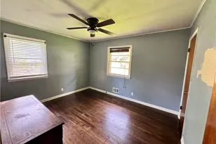 728 Rosalyn Dr, Marietta, GA 30062 - Photo 8