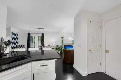 1137 Parkside Club Drive, Lawrenceville, GA 30044 - Photo 8