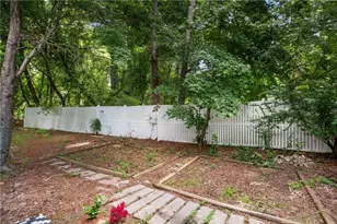 1137 Parkside Club Dr, Lawrenceville, GA 30044 - Photo 26