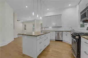 3228 Silver Lake Dr NE, Atlanta, GA 30319 - Photo 12