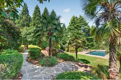 740 Riley Place, Sandy Springs, GA 30327 - Photo 110