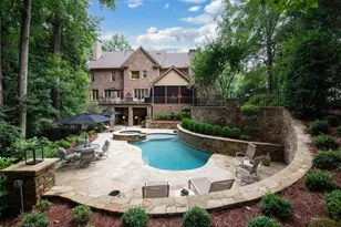 780 Lovette Ln NE, Atlanta, GA 30342 - Photo 2