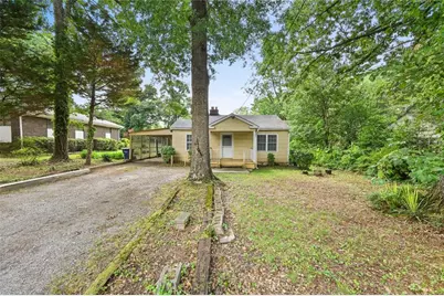 921 Rowland Street, Clarkston, GA 30021 - Photo 2
