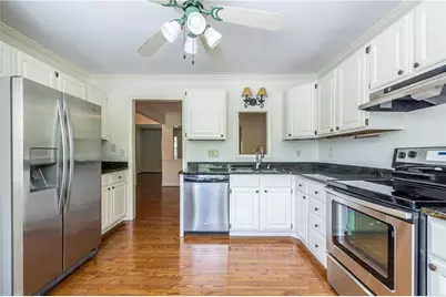 37 Sycamore Station, Decatur, GA 30030 - Photo 10