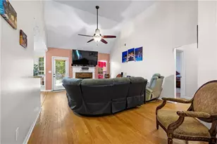 333 Cascade Ct, Hampton, GA 30228 - Photo 8
