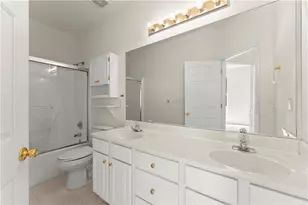 4050 Magnolia Leaf Ln, Suwanee, GA 30024 - Photo 18