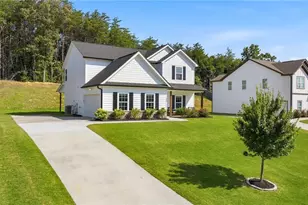 6353 Woodland Station Dr, Lula, GA 30554 - Photo 2