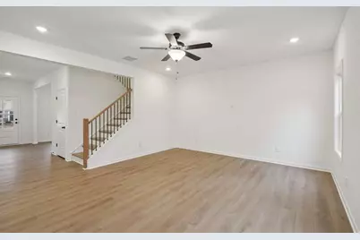 5460 Hargrove Way, Flowery Branch, GA 30542 - Photo 6