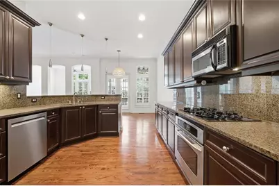 5806 Riverstone Circle #10, Atlanta, GA 30339 - Photo 12