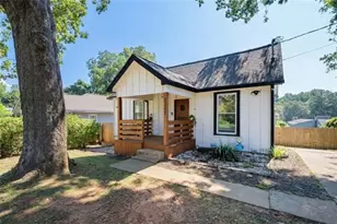 2352 Herring Rd, Atlanta, GA 30311 - Photo 2