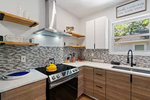 2352 Herring Rd, Atlanta, GA 30311 - Photo 10