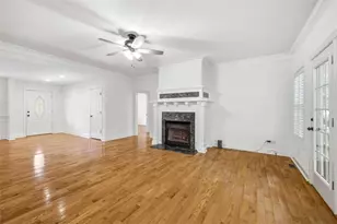 215 Parkwood Pl Cir, Cornelia, GA 30531 - Photo 10