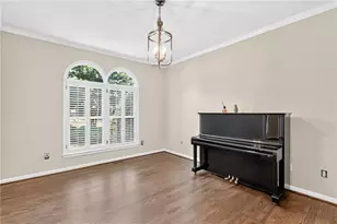 2306 Arabian Dr NE, Marietta, GA 30062 - Photo 6