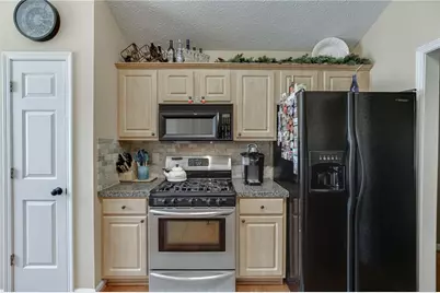 558 Bellingham Drive, Sugar Hill, GA 30518 - Photo 14