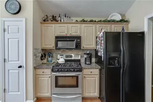 558 Bellingham Dr, Sugar Hill, GA 30518 - Photo 14