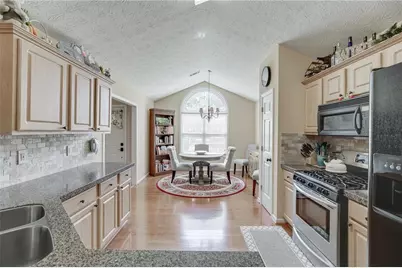 558 Bellingham Drive, Sugar Hill, GA 30518 - Photo 16